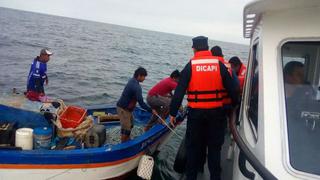 Tumbes: rescatan a seis tripulantes tras naufragio de embarcación | FOTOS