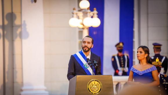 Esta propuesta se presenta apenas cinco días después de que Bukele señaló que Estados Unidos financiará a organizaciones sociales que a su juicio son la “oposición política”. (Foto: Presidencia de El Salvador vía AFP)