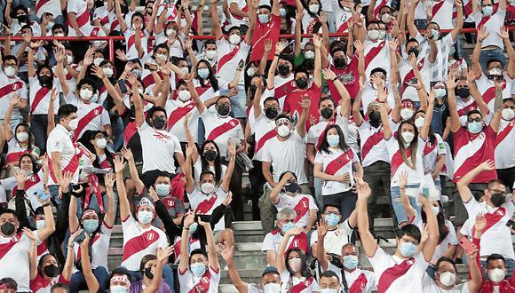 El apoyo de la hinchada nacional será clave para que la selección peruana pueda conseguir un triunfo este martes ante su similar de Paraguay en el Estadio Nacional | Foto: El Comercio / Archivo