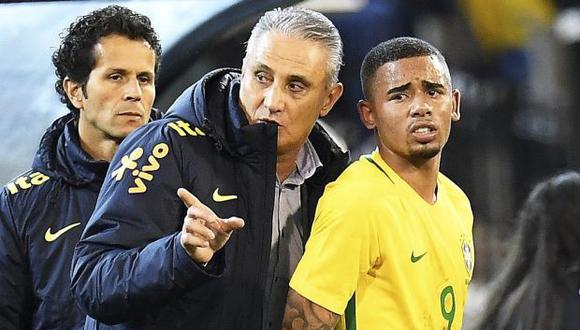 Tite, entrenador de Brasil, y Gabriel Jesús. (Foto: EFE)