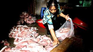 Por qué China se vio obligada a negar que vende carne humana
