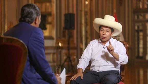 El presidente Pedro Castillo dialogó el lunes durante dos horas en Palacio de Gobierno con el periodista mexicano de CNN en Español Fernando del Rincón. (Foto: Presidencia de la República)