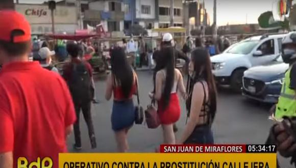 Las meretrices fueron llevadas a una comisaría de San Juan de Miraflores. (Foto: Buenos Días Perú)