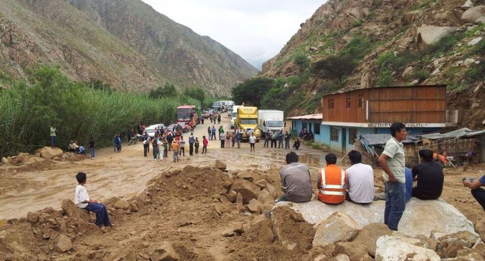 Perú Desastres Por Lluvias Intensas Declaran En Emergencia A