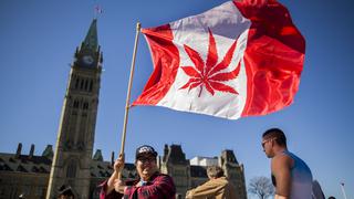 Histórico: Canadá legaliza el consumo recreativo de marihuana | VIDEO
