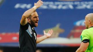 Domenech a Gonzalo Higuaín: “Tenías que jugar en Francia”