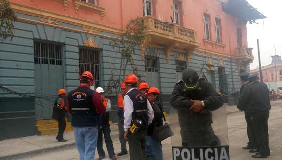 Plaza Dos de Mayo: afectados por incendio retiraron sus bienes