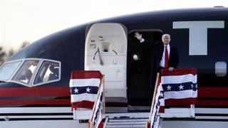 ¿Cómo es por dentro el lujoso avión que transporta a Trump?