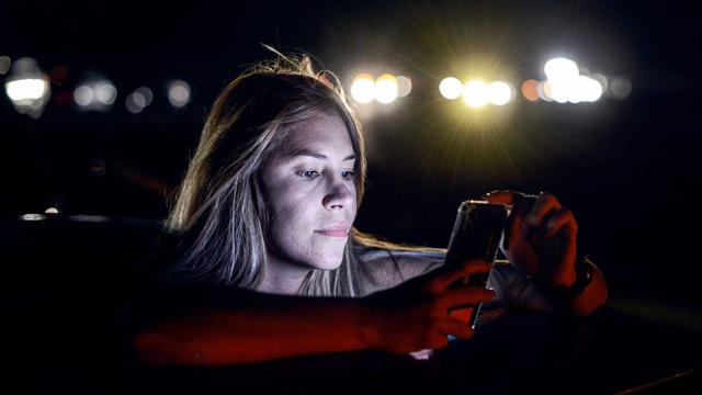 Apagón en Venezuela | Caos, desabastecimiento y muertes: El país petrolero vive más de 60 horas sin energía. (Reuters)