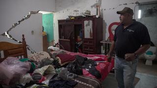 Familia se salva de morir luego de que roca destruyera su casa tras sismo en México