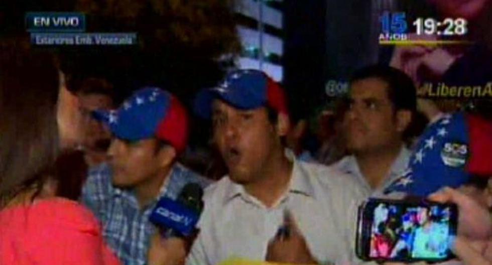 Protestan en la embajada de Venezuela en apoyo a Ledezma. (Foto: Captura de Canal N)