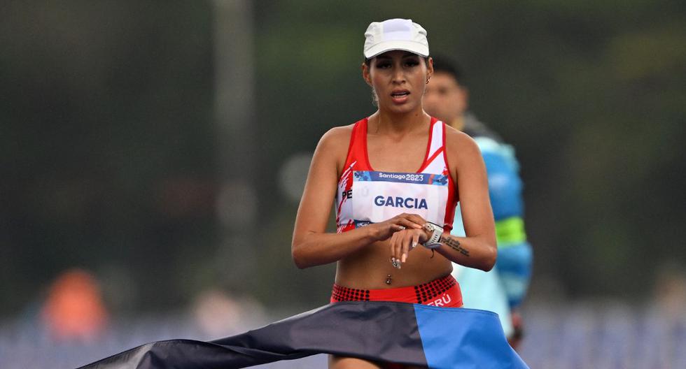 Kimberly García logró la medalla de oro, pero su tiempo no sería oficializado para los récords. En Lima 2019 logró plata. (Foto: AFP)