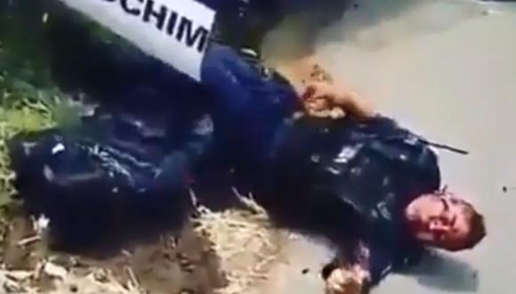 México: Policías chocan patrulla y nadie los ayuda, prefirieron grabarlos (Captura de video)