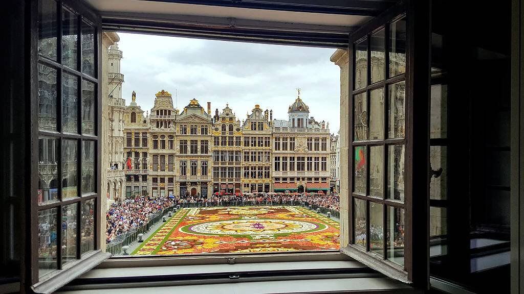Belgians are eagerly awaiting the return of Brussels' biannual flower carpet.  (Photo: Getty Images)