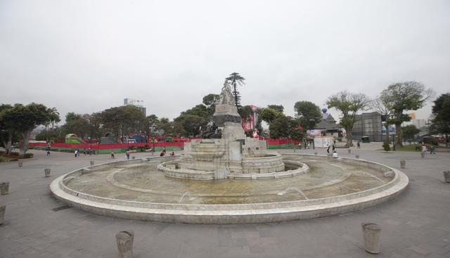 La Fuente China ubicada dentro del Parque de la Exposición, se roba las miradas de todos los visitantes. (Foto: USI)