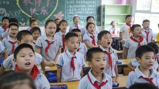 Los niños de Wuhan vuelven al colegio sin ser obligados a usar mascarillas para protegerse del coronavirus | FOTOS