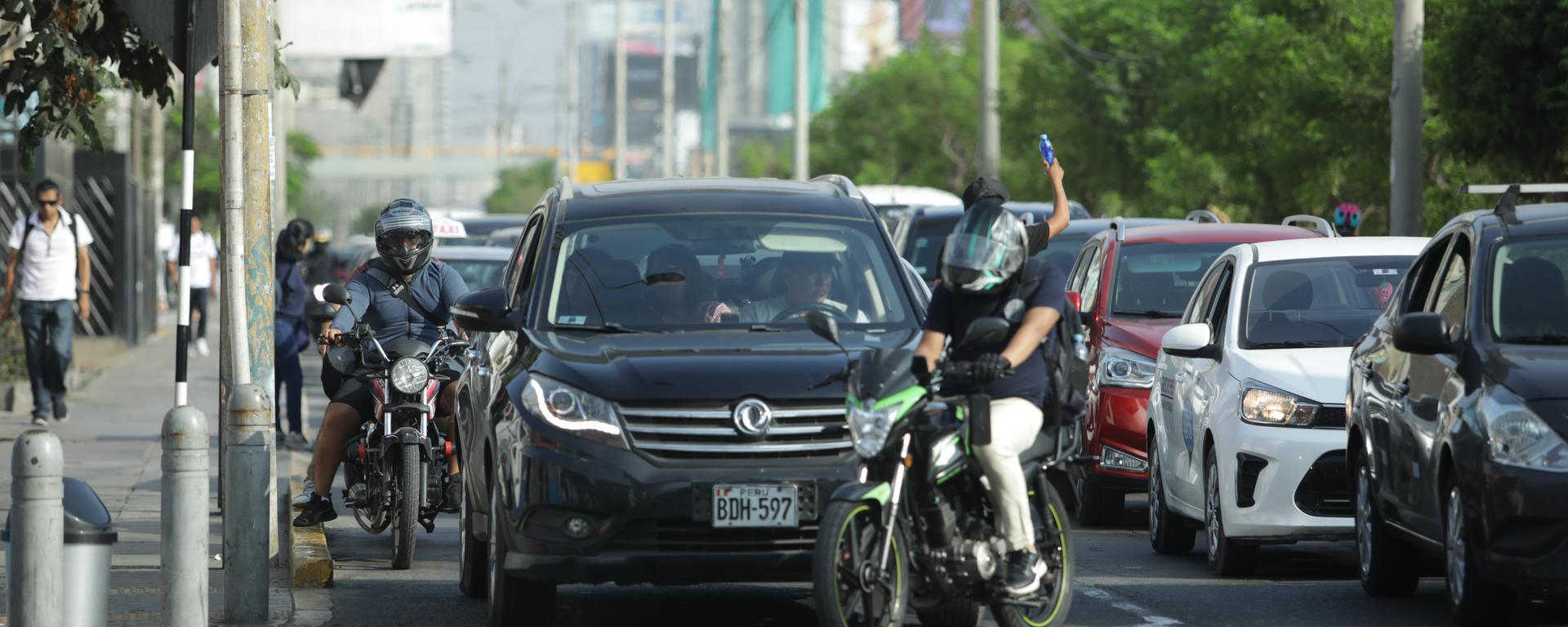 El caos sobre dos ruedas: motociclistas se convierten en un riesgo latente al infringir constantemente las reglas de tránsito