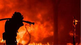 Incendios en California: ¿Qué son los "vientos del Diablo"? [BBC]