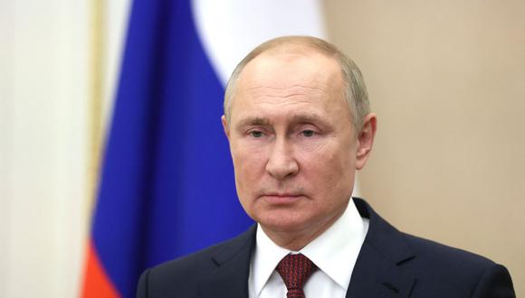 El presidente ruso Vladimir Putin pronuncia su discurso por el Día de los Héroes de la Patria en Moscú el 9 de diciembre de 2021. (Mikhail METZEL / Sputnik / AFP).