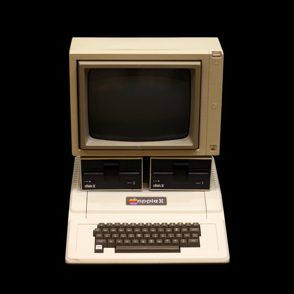La Apple II fue lanzada en 1977 y fue el primer gran éxito de la compañía de la manzana. (Foto: Rama, Wikimedia Commons, Cc-by-sa-2.0-fr)