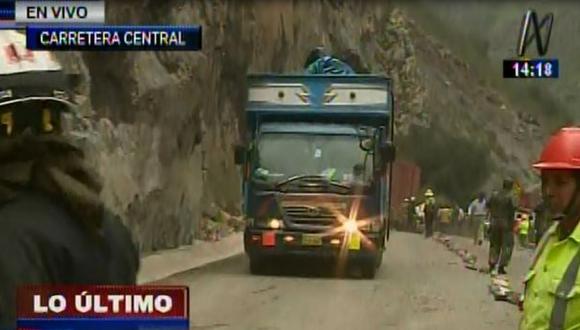 Carretera Central: abren parcialmente vía hacia Lima