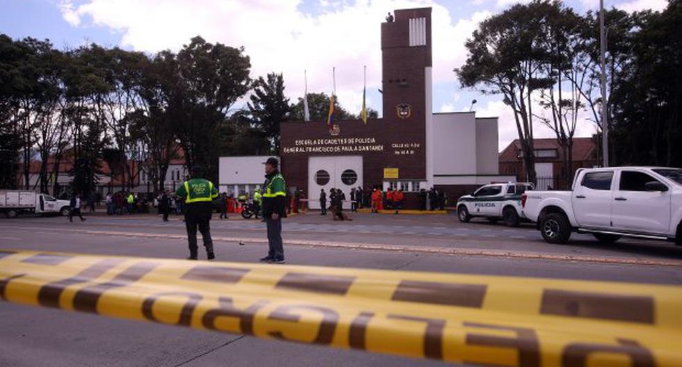El primer detenido por el atentado hacia la escuela de policía en Bogotá fue llevado hacia los juzgados y fue resguardado por un un fuerte dispositivo de seguridad. (Foto: EFE)