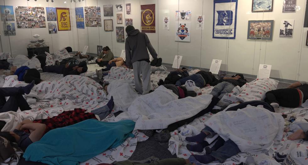 Migrants overflow shelters and streets on the US-Mexico border