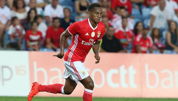 André Carrillo: prensa lusa especula su salida del Benfica