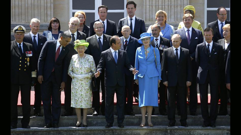 Líderes mundiales rinden tributo a los caídos en Normandía - 1