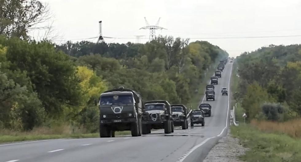 Imagen referencial. Vehículos rusos se trasladan en la región de Járkov, Ucrania. EFE