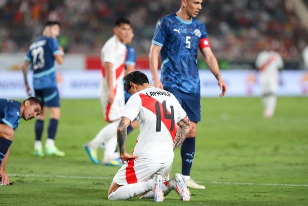 Perú volvió a terminar un partido sin remates al arco. 