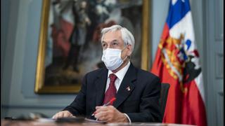 Piñera firma ingreso de emergencia para 2,1 millones de familias vulnerables por el coronavirus