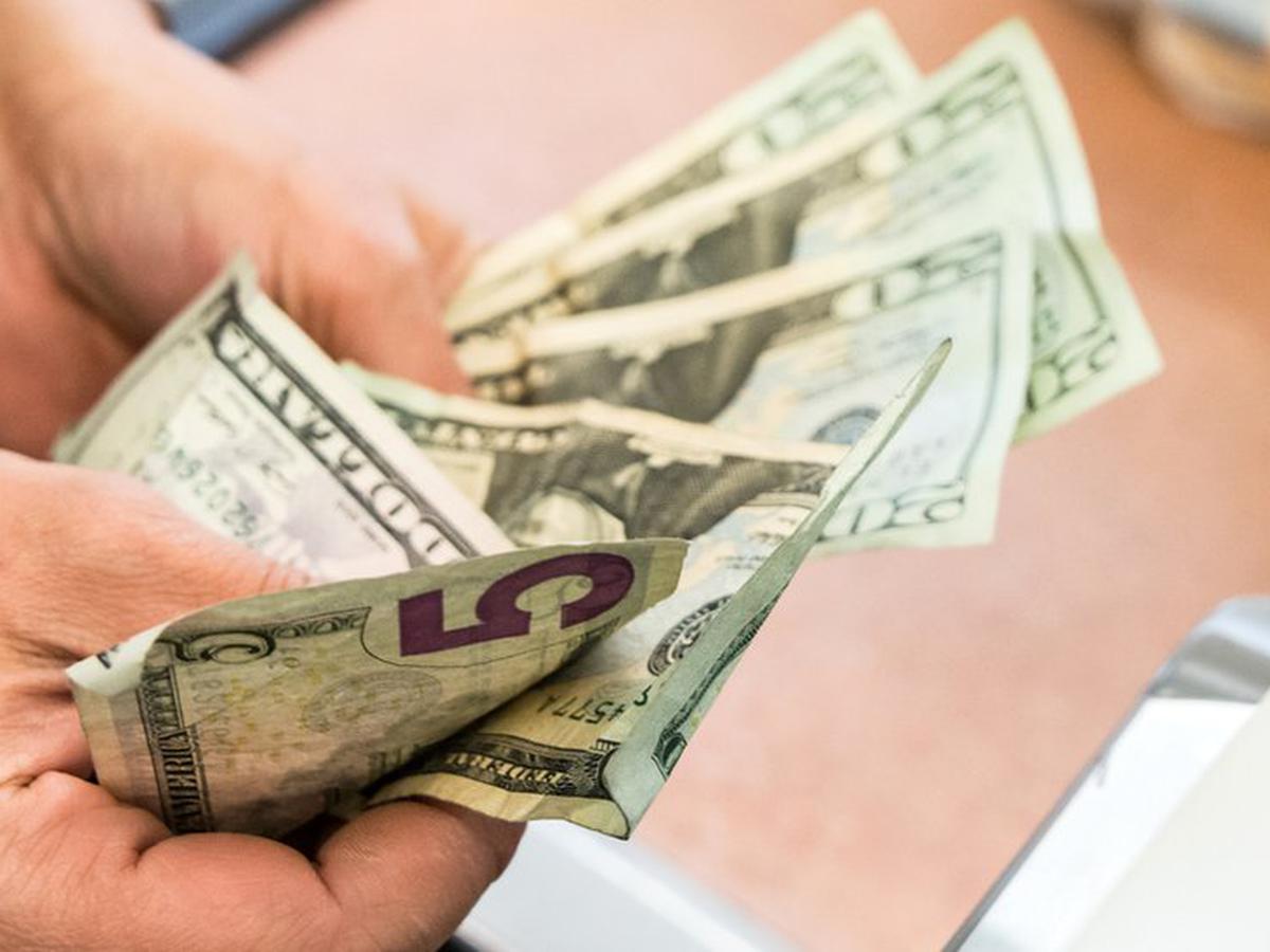 Cómo guardar los billetes de dólares en casa y evitar que se dañen por  estos 5 factores?, RESPUESTAS
