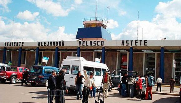 Aeropuerto Internacional Alejandro Velasco Astete de Cusco continúa cerrado tras manifestaciones.