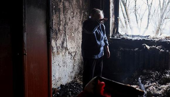 YouTube: mujer graba bombardeo en Ucrania desde su casa (VIDEO)