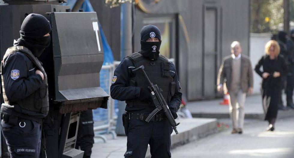 La polic&iacute;a turca busca al supuesto terrorista que mat&oacute; a 39 personas en un local de Estambul (EFE)