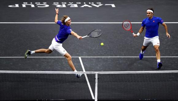 Federer y Zverev competirán en dobles ante Denis Shapovalov y Jack Sock. (Foto: AFP)