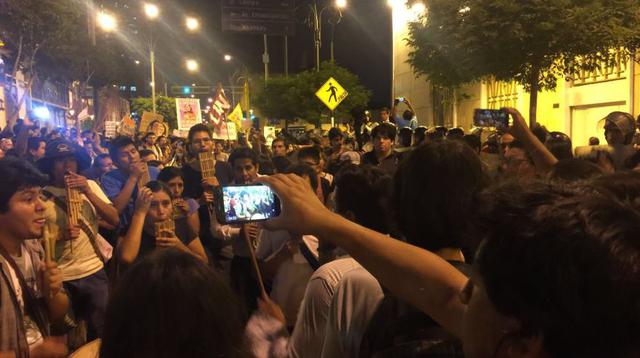 Miles marcharon contra la candidatura de Keiko Fujimori [FOTOS] - 15