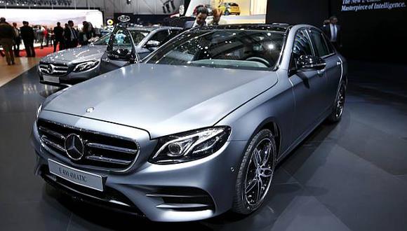 Mercedes cada vez más cerca de superar a BMW en mercado de lujo