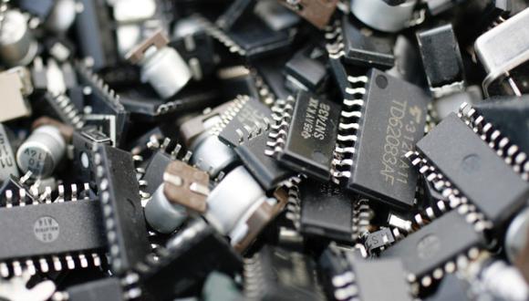 Panasonic y Fujitsu crearán empresa de chips semiconductores