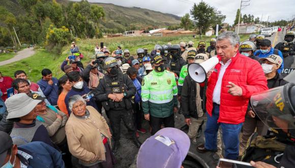Ministro Carlos Palacios llegó a Junín para participar en mesas de diálogo para llegar a acuerdos en el sexto día del paro de transportistas de carga y otros gremios. (Foto: PCM)