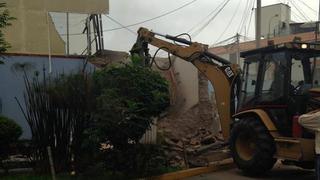 Surco: desalojan conjunto habitacional pese a protestas