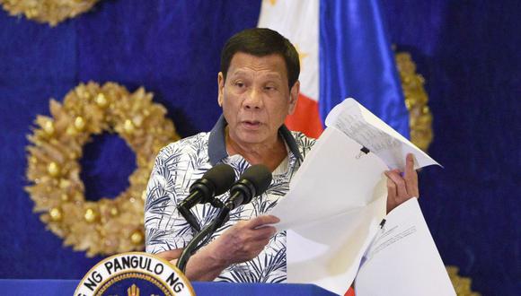 Duterte despide a su principal crítica del frente contra las drogas. (AFP)