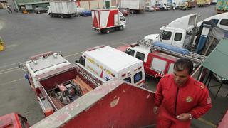 Así laboran los bomberos: sin local propio y con equipos viejos