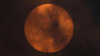 Detectan posible onda gravitatoria en atmósfera de Venus