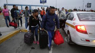 Venezolanos lograron pasar a Perú desde puesto fronterizo | FOTOS