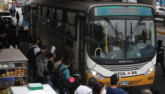 Gremio de transporte público acata un paro de 24 horas hoy  7 de abril. (Foto: Britanie Arroyo / @photo.gec)
