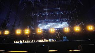 Foo Fighters: encienden velas en el escenario donde iba a cantar la banda tras la muerte de Taylor Hawkins