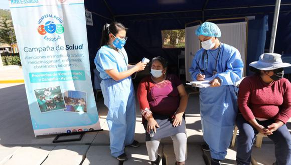 El Hospital Perú de Essalud es una unidad especializada en emergencias que se desplaza a las zonas más apartadas de nuestro país para brindar atención médica especializada, gratuita y de calidad a los pobladores asegurados. (Seguro Social)