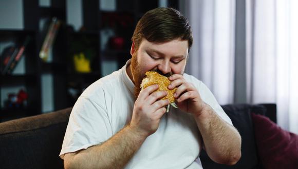La obesidad puede causar el mismo tipo de neurodegeneración que se encuentra en las personas con Alzheimer.